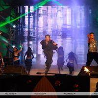 Photos - Ranveer Singh & Lisa Haydon performing at Aamby Valley City | Picture 144326