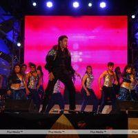Photos - Ranveer Singh & Lisa Haydon performing at Aamby Valley City | Picture 144342