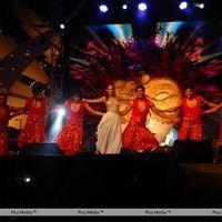 Photos - Ranveer Singh & Lisa Haydon performing at Aamby Valley City | Picture 144346