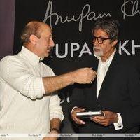 Photos - Amitabh Bachchan launches Anupam Kher's book | Picture 145160