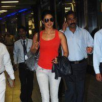 Photos - Priyanka Chopra snapped at Mumbai International Airport | Picture 145067