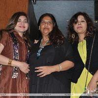 Photos - Rekha & Sunil Gavaskar at launch of Mohini Chabria's new restaurant | Picture 145197