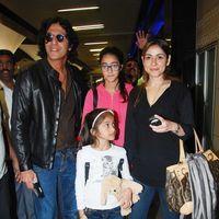 Photos - SRK snapped at Mumbai International Airport | Picture 145093