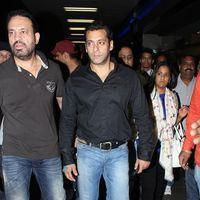 Photos - Salman Khan snapped at Mumbai International Airport | Picture 145078