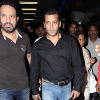 Photos - Salman Khan snapped at Mumbai International Airport | Picture 145081