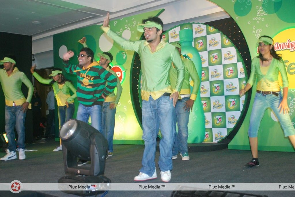 Photos - Bollywood star & 7UP brand ambassador Sharman Joshi | Picture 148317