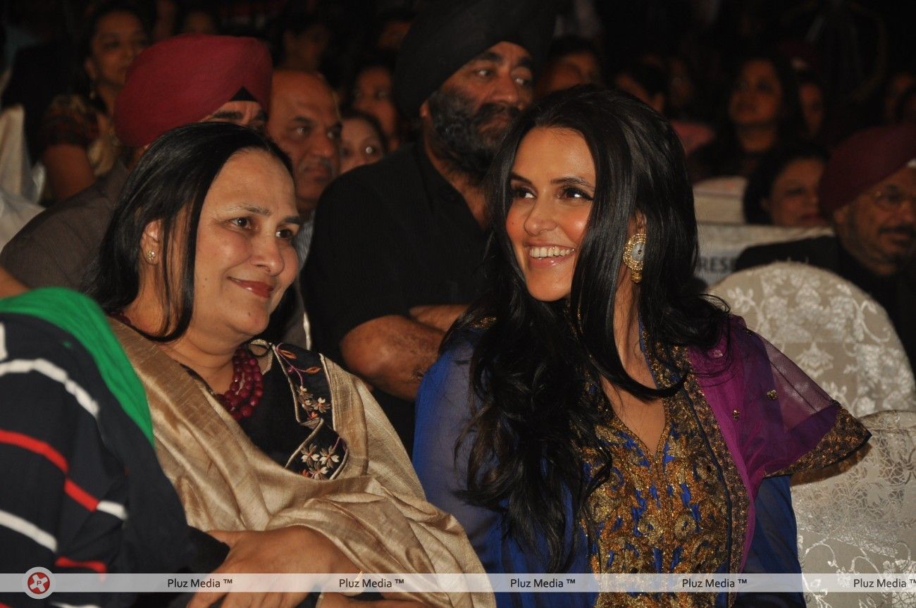 Photos: Shilpa Shetty, Neha Dhupia, Mahie Gill at Lohri Di Raat event | Picture 149543