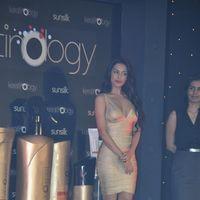 Malaika Arora sizzles at launch of Keratinology by SUNSILK | Picture 149819