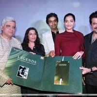 Photos: Sonam Kapoor, Anil Kapoor, Farhan Akhtar at music album LEGENDS - KAIFI AZMI launch | Picture 150025