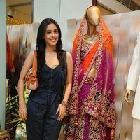 Photos - Bolly Celebs at Hypnotic Hyderabadi Collection at Dr. Alka Nishar's Aza | Picture 153085