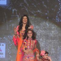 Photos - Sushmita Sen walks the ramp at the India Kids Fashion Week 2012 Grand Finale | Picture 152441