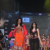 Photos - Sushmita Sen walks the ramp at the India Kids Fashion Week 2012 Grand Finale | Picture 152442