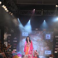 Photos - Sushmita Sen walks the ramp at the India Kids Fashion Week 2012 Grand Finale | Picture 152443