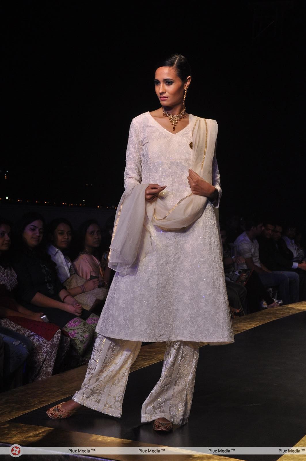 Photos - Models on the ramp at Kashmir Fashion Show | Picture 153615