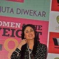 Kareena Kapoor -  Kareena Kapoor & Karisma Kapoor launch the book 'Women & the Weight Loss Tamasha | Picture 153187