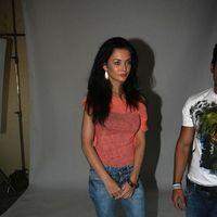 Amy Jackson & Prateik posing at Lawman Jeans ad photo shoot | Picture 154036