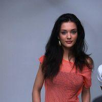 Amy Jackson & Prateik posing at Lawman Jeans ad photo shoot | Picture 154039