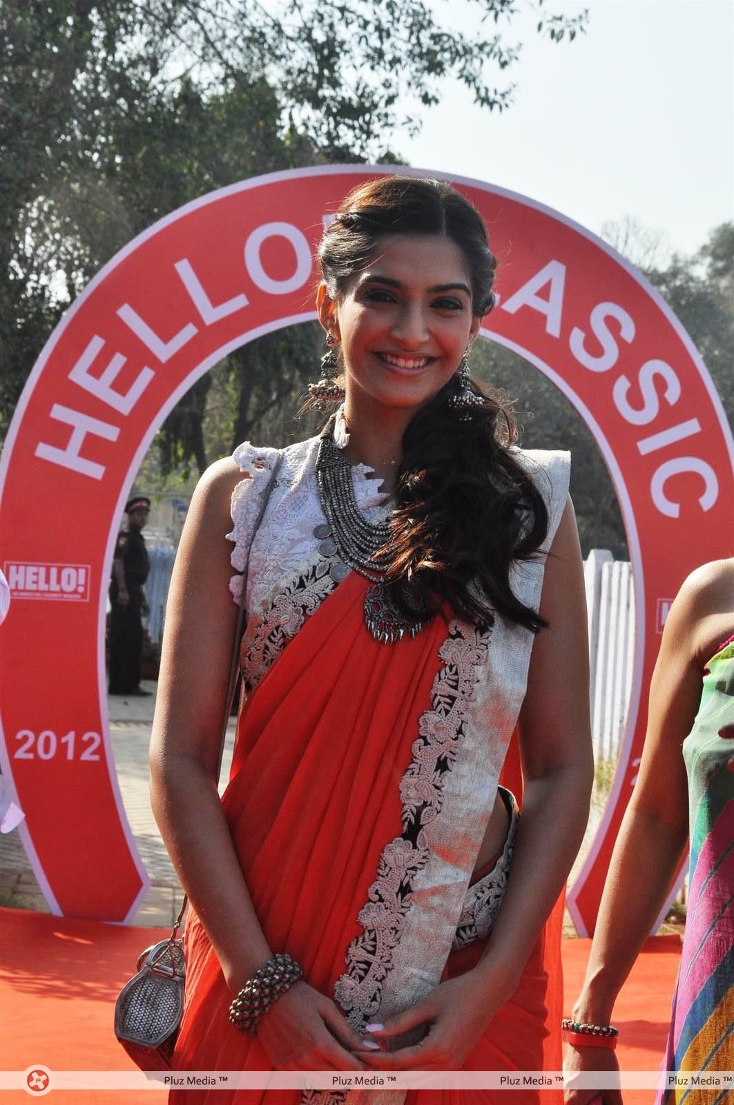 Sonam Kapoor Ahuja - Photos - Sonam Kapoor at The Hello Classic Race at Mahalaxmi Race Course | Picture 154021