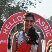 Sonam Kapoor Ahuja - Photos - Sonam Kapoor at The Hello Classic Race at Mahalaxmi Race Course | Picture 154021