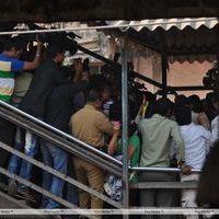 Photos - Vidya Balan promoting her film KAHAANI at Khar Railway Station | Picture 157903