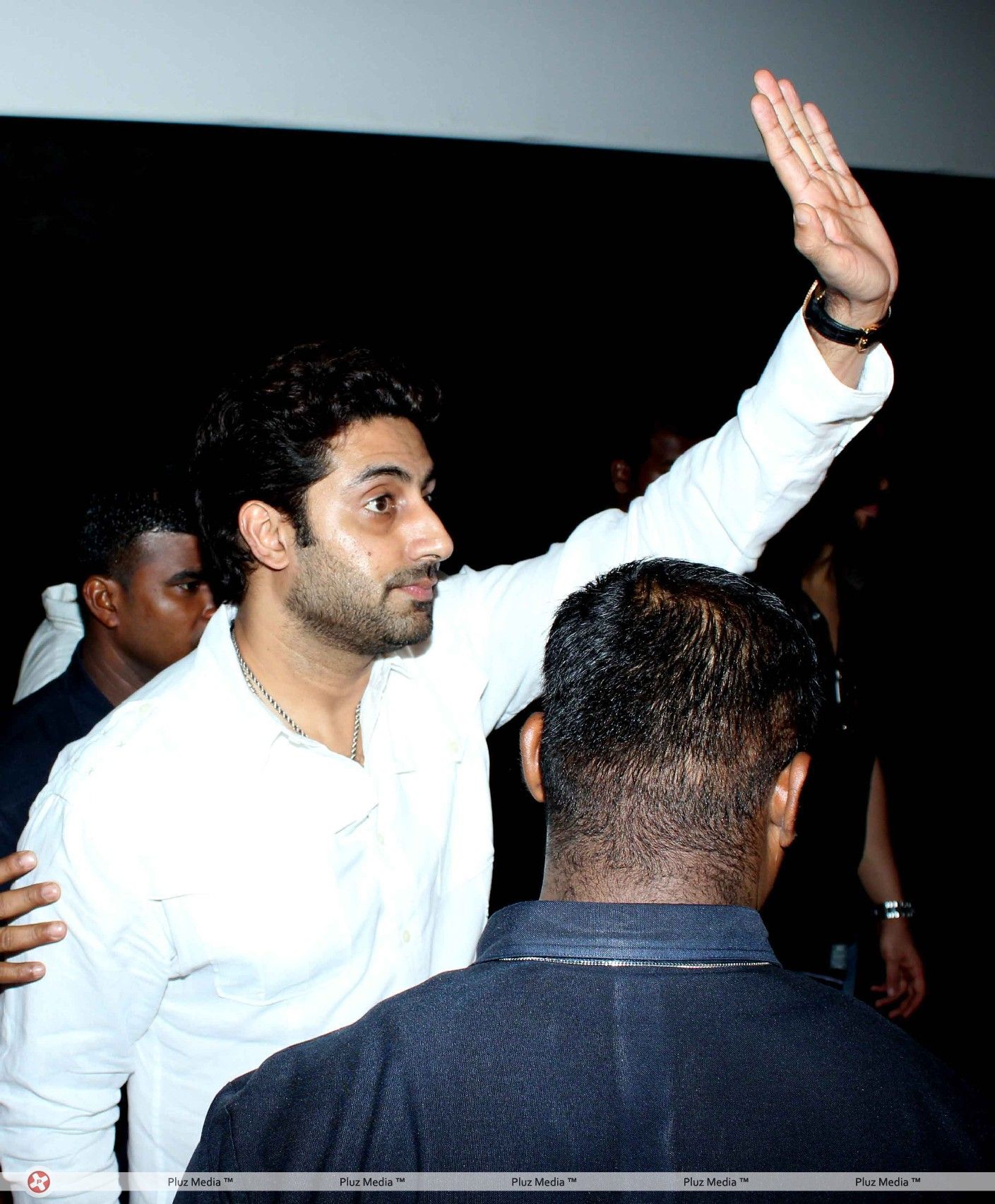 Abhishek Bachchan - Abhishek Bachchan and Rohit Shetty surprise their audience Photos | Picture 230127