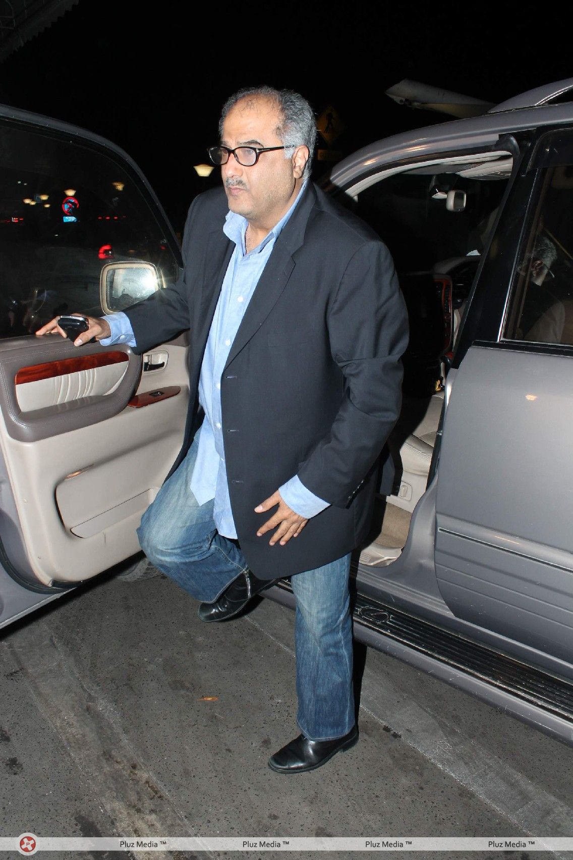 Boney Kapoor - Celebs leave for 13th IIFA awards - Photos | Picture 208030