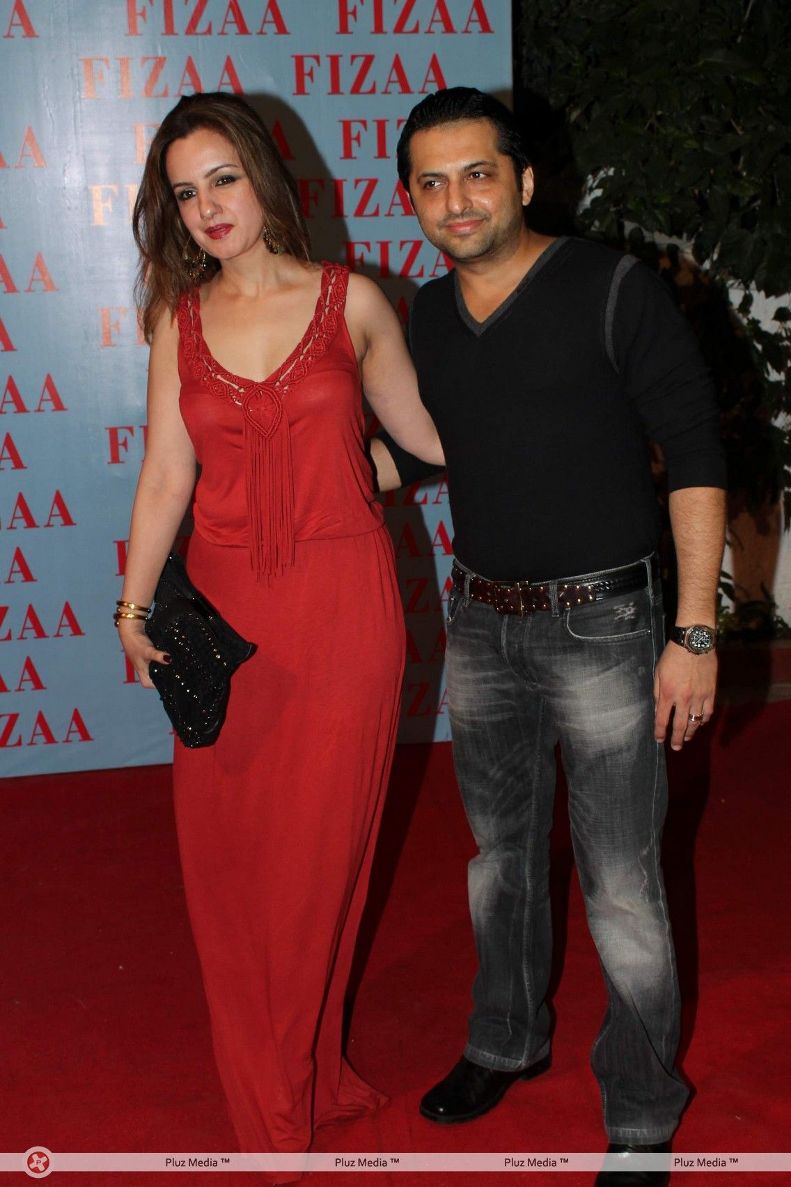 Celebs at Zarine Khan's Fizaa store launch - Photos | Picture 184380