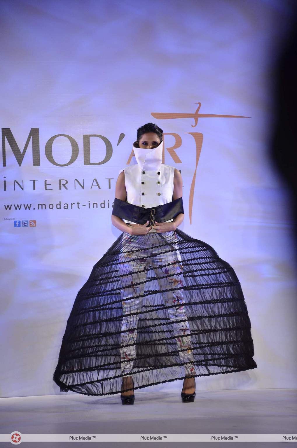 Mod art International presents the Graduating Fashion Show - Photos | Picture 203673