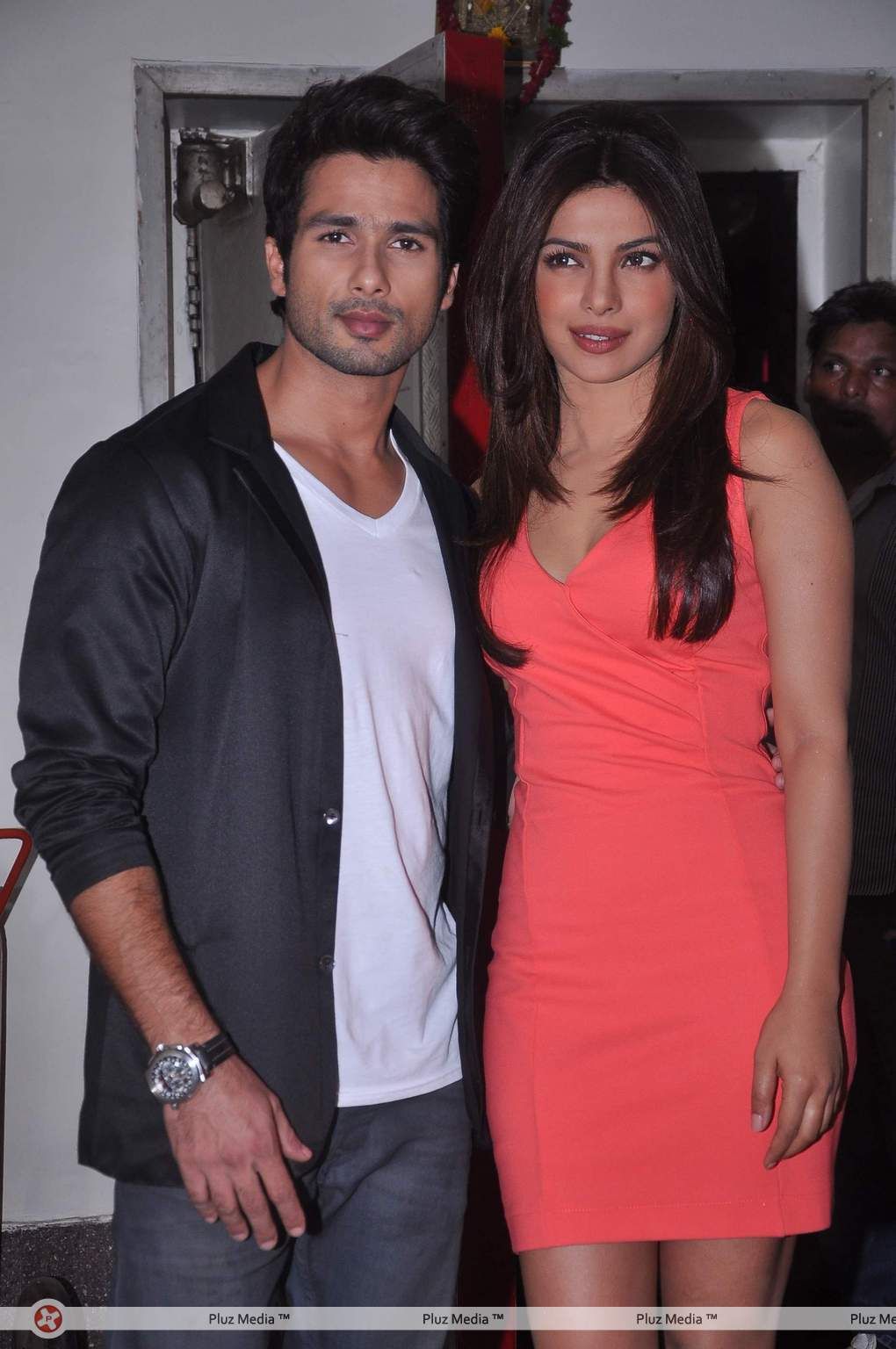 Shahid and Priyanka on the sets of DID Lil Masters - Photos | Picture 203662
