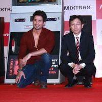 Shahid Kapoor Unveils New Product of Pioneer MIXTRAX - Photos | Picture 299720