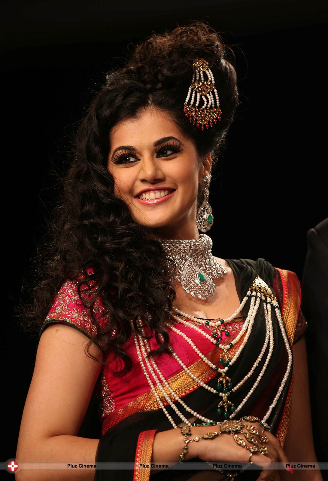 Taapsee Pannu - India International Jewellery Week 2013 - Day 2 Photos | Picture 530008