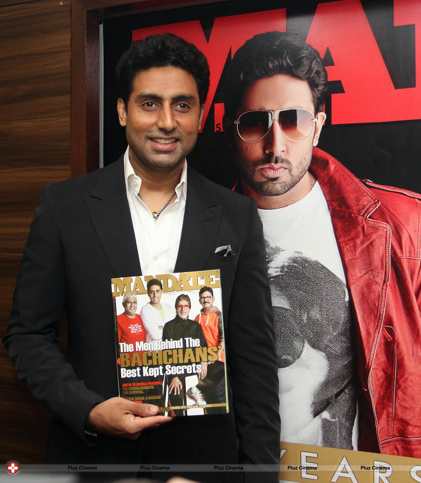 Abhishek Bachchan graces Mandate Magazine Photos | Picture 530901