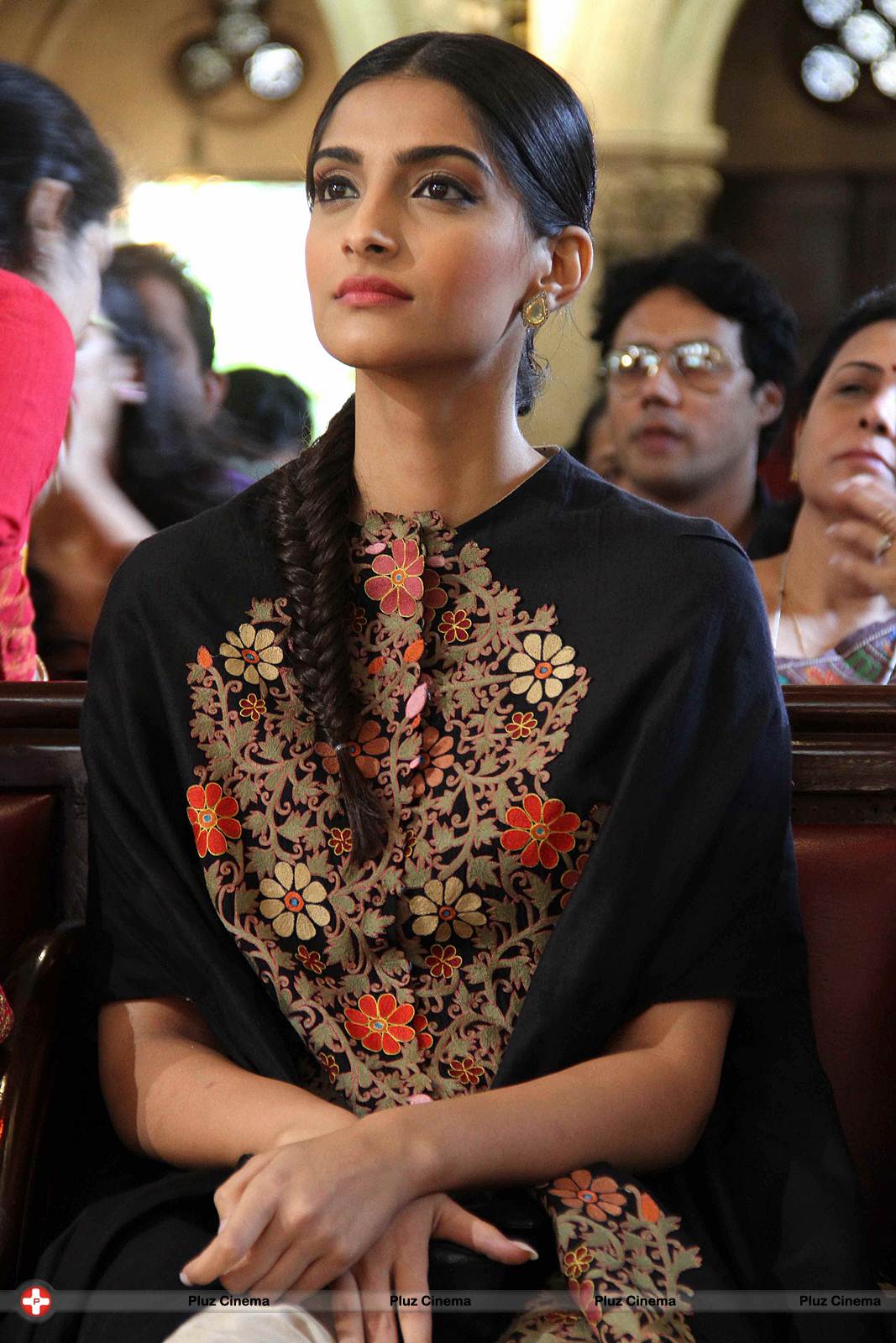 Sonam Kapoor Ahuja - Navbharat Times panel discussion on Youth Day Photos | Picture 534960