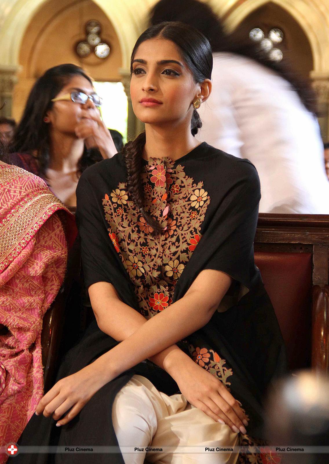 Sonam Kapoor Ahuja - Navbharat Times panel discussion on Youth Day Photos | Picture 534969