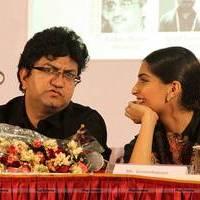 Navbharat Times panel discussion on Youth Day Photos