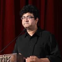 Prasoon Joshi - Navbharat Times panel discussion on Youth Day Photos | Picture 534971