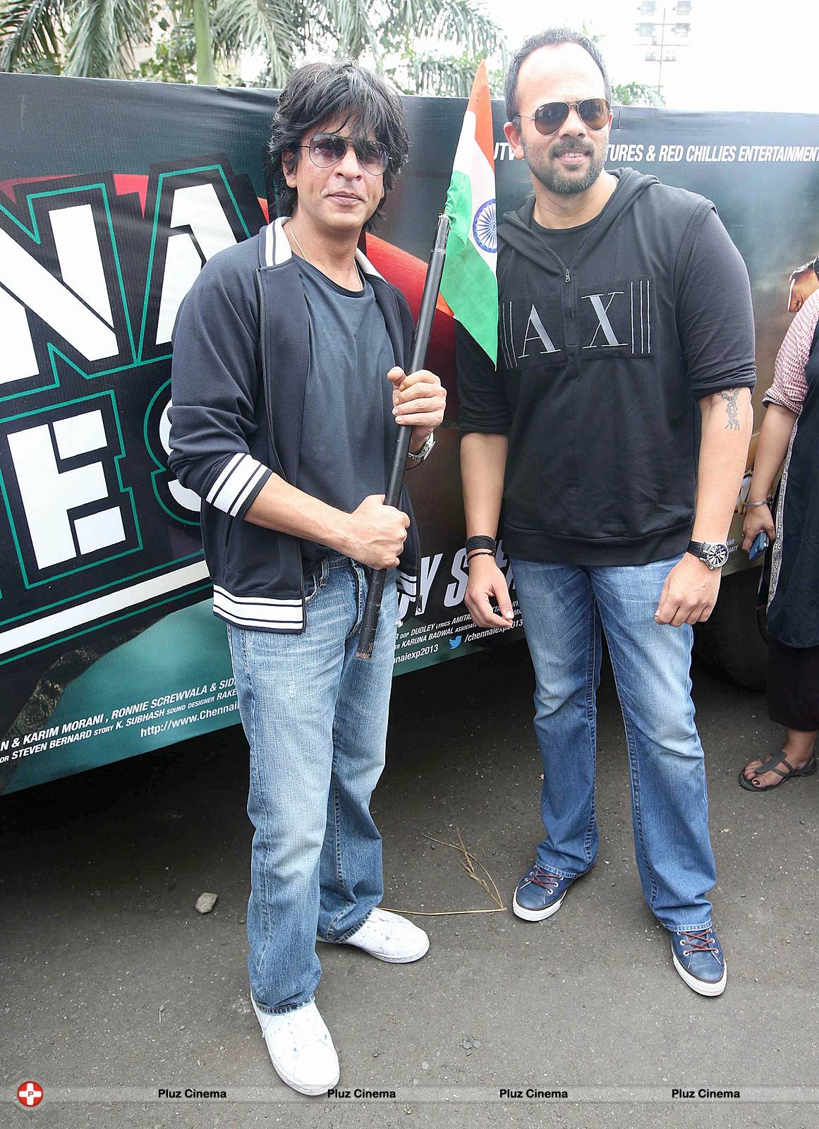 Shahrukh Khan celebrates 67th Independence Day Photos | Picture 537963