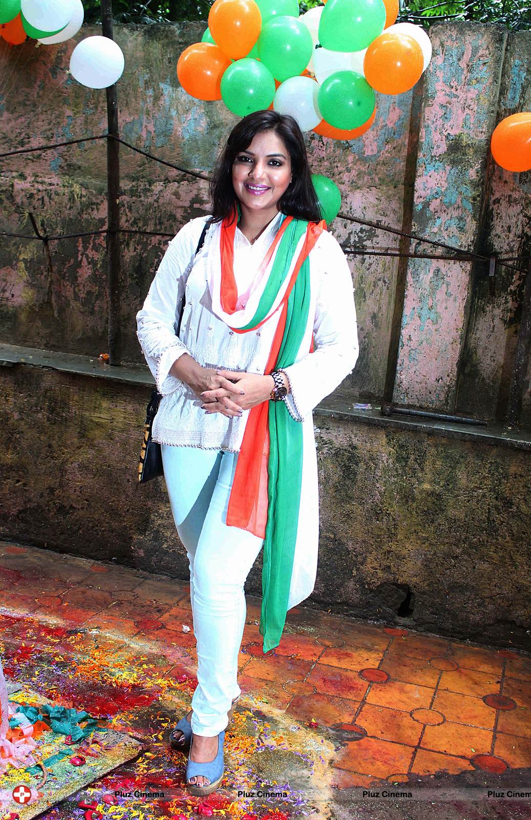 Mansi Pritam - TV actor Mohit Raina celebrates Independence Day with Orphan children Photos | Picture 538156