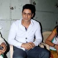 TV actor Mohit Raina celebrates Independence Day with Orphan children Photos | Picture 538155
