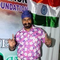 Gurcharan Singh - TV actor Mohit Raina celebrates Independence Day with Orphan children Photos