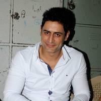 Mohit Raina - TV actor Mohit Raina celebrates Independence Day with Orphan children Photos | Picture 538159
