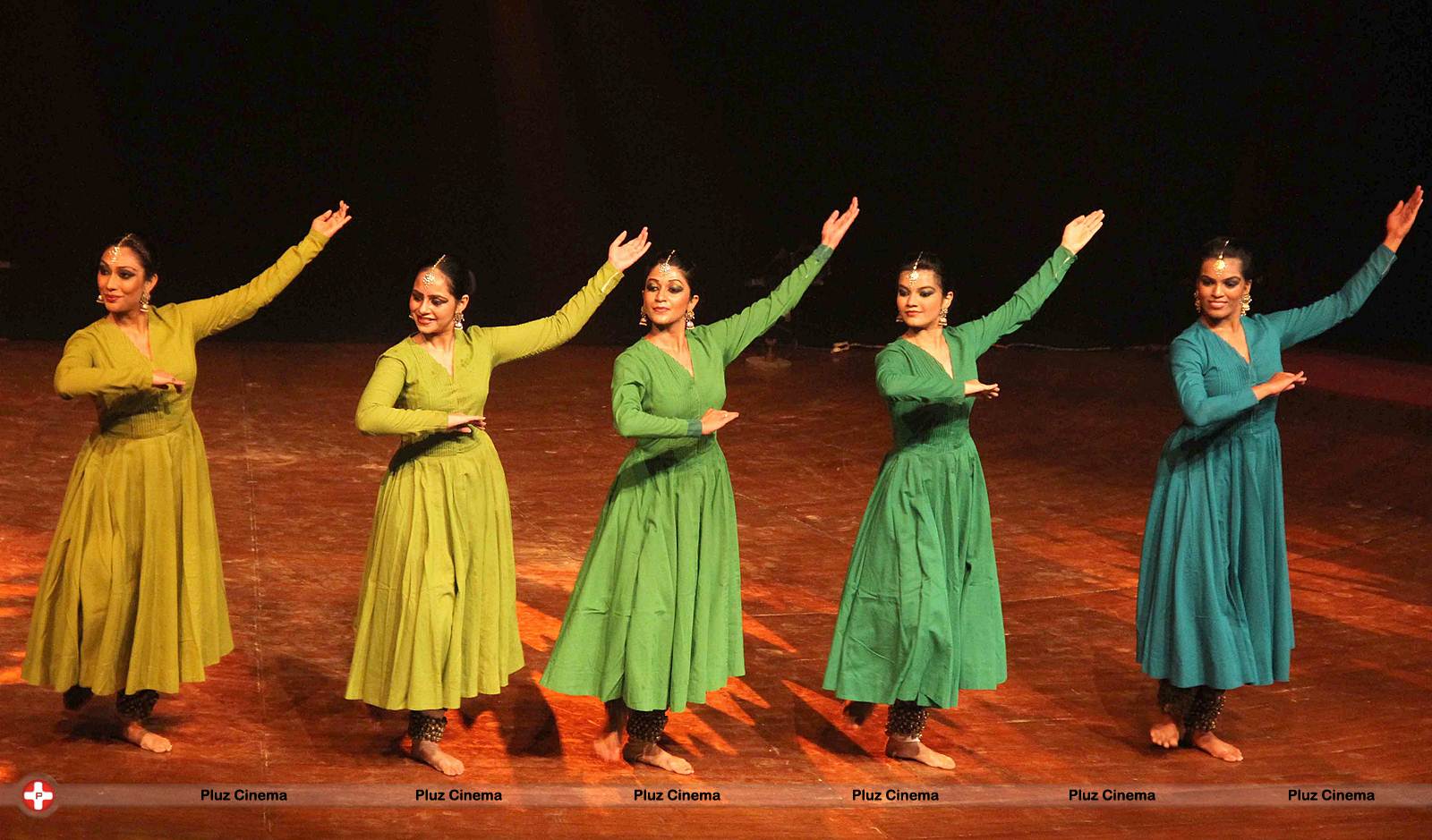 Kathak performance by Kumudani Lakhia's dance troupe photos | Picture 539758