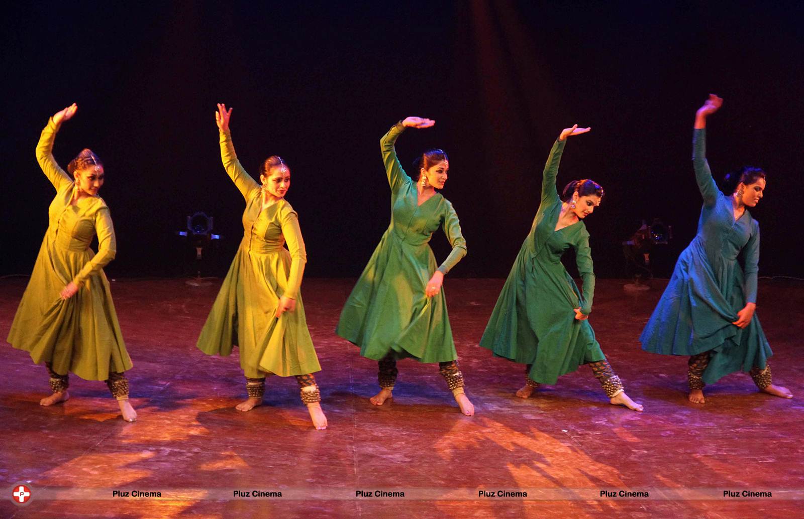 Kathak performance by Kumudani Lakhia's dance troupe photos | Picture 539759