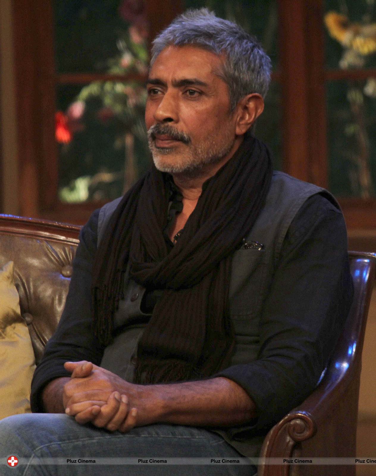 Prakash Jha - Promotion of film Satyagraha on the sets of TV show Comedy Nights with Kapil Photos | Picture 541189