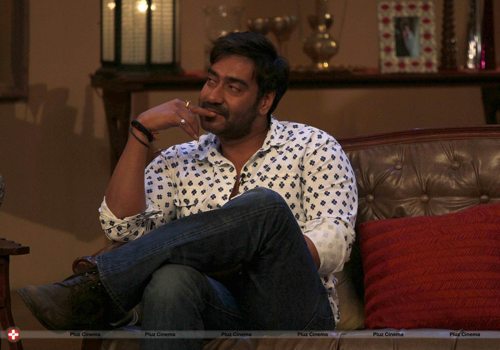 Ajay Devgn - Promotion of film Satyagraha on the sets of TV show Comedy Nights with Kapil Photos | Picture 541192