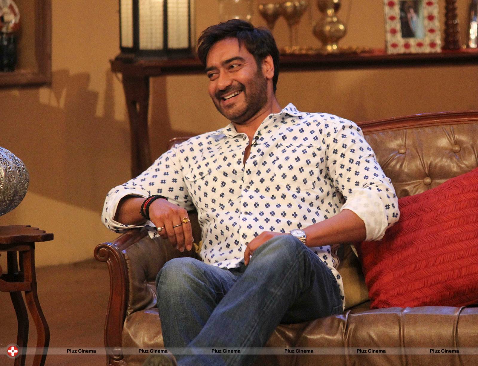 Ajay Devgn - Promotion of film Satyagraha on the sets of TV show Comedy Nights with Kapil Photos | Picture 541204
