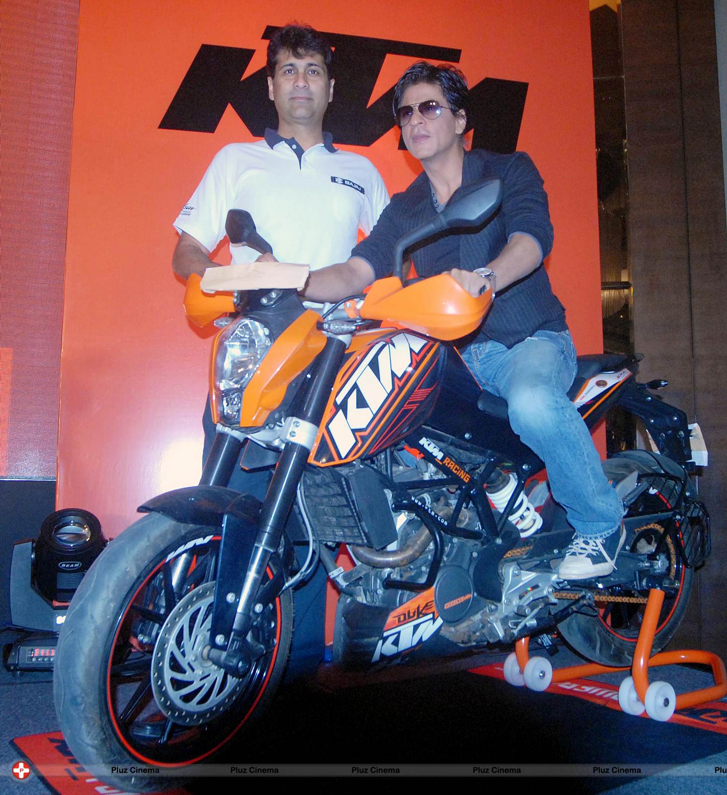 Shah Rukh Khan at KTM Press Conference in Pune Photos | Picture 539736