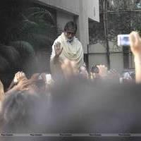 Big B greets fans outside Jalsa Photos