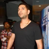 Yuvraj Singh - Relaunch of Golds Gym Photos | Picture 544778