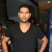 Yuvraj Singh - Relaunch of Golds Gym Photos | Picture 544814